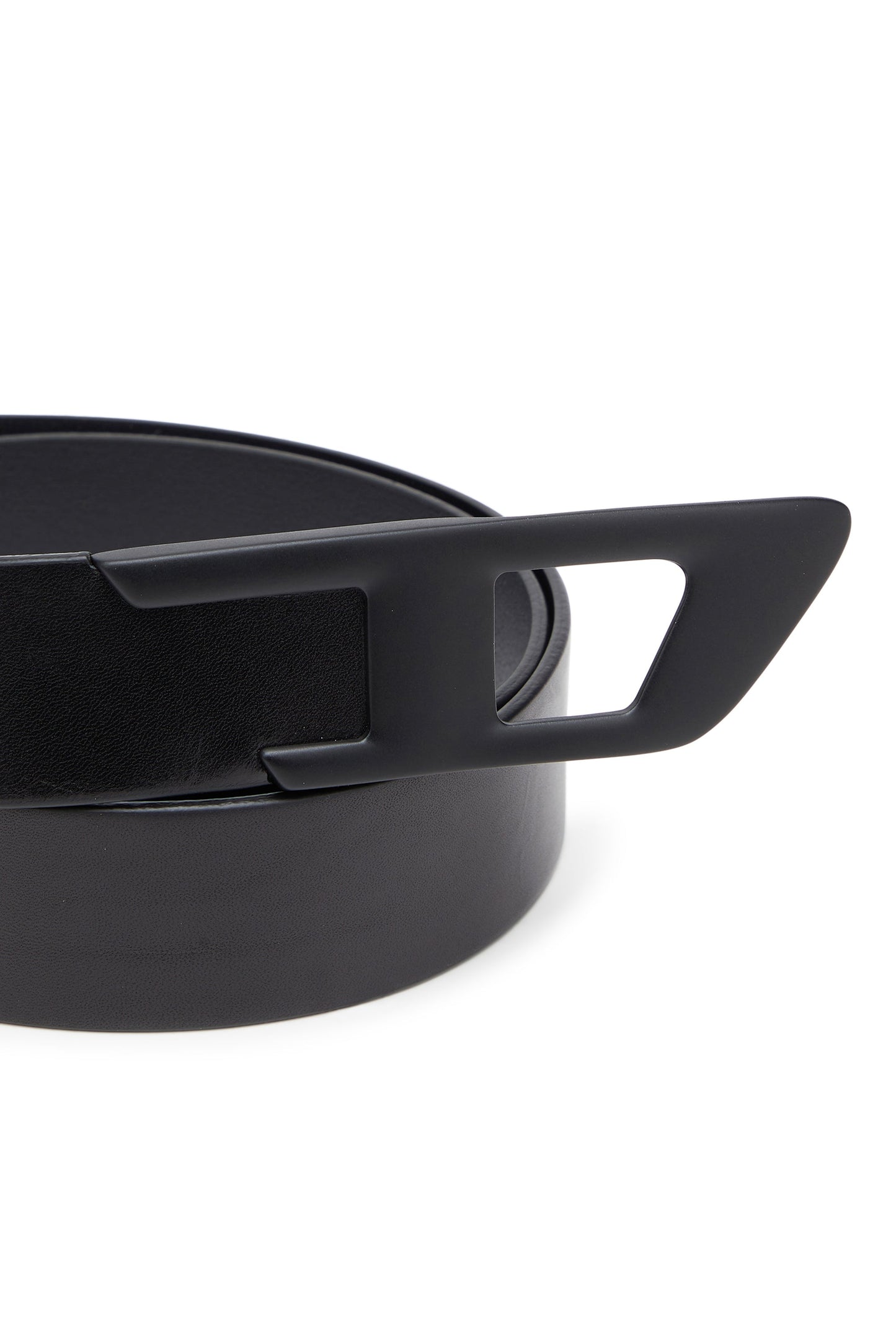 4 cm leather belt with metal D buckle