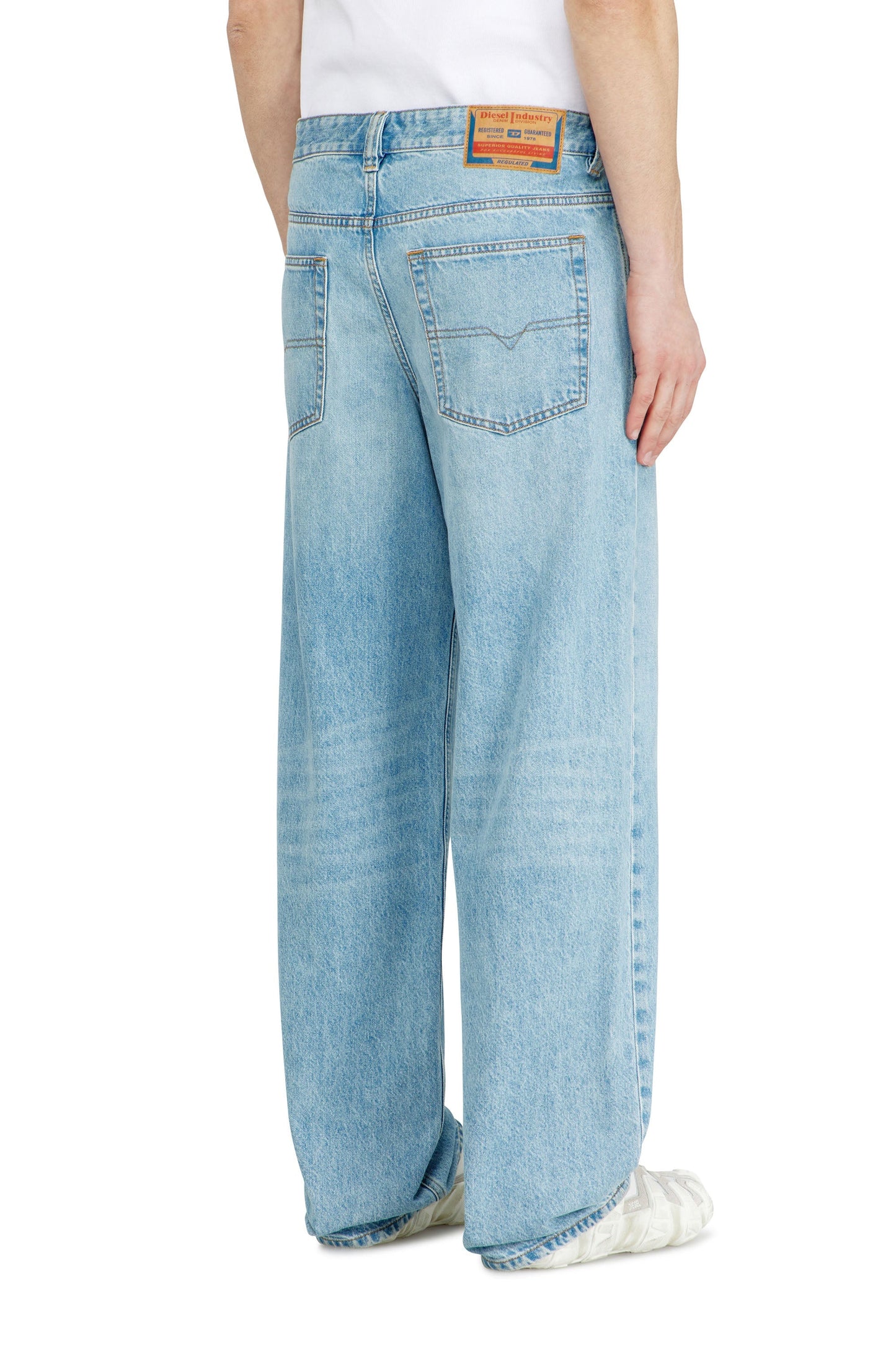 Relaxed Jeans Low Waist 2001 D-Macro