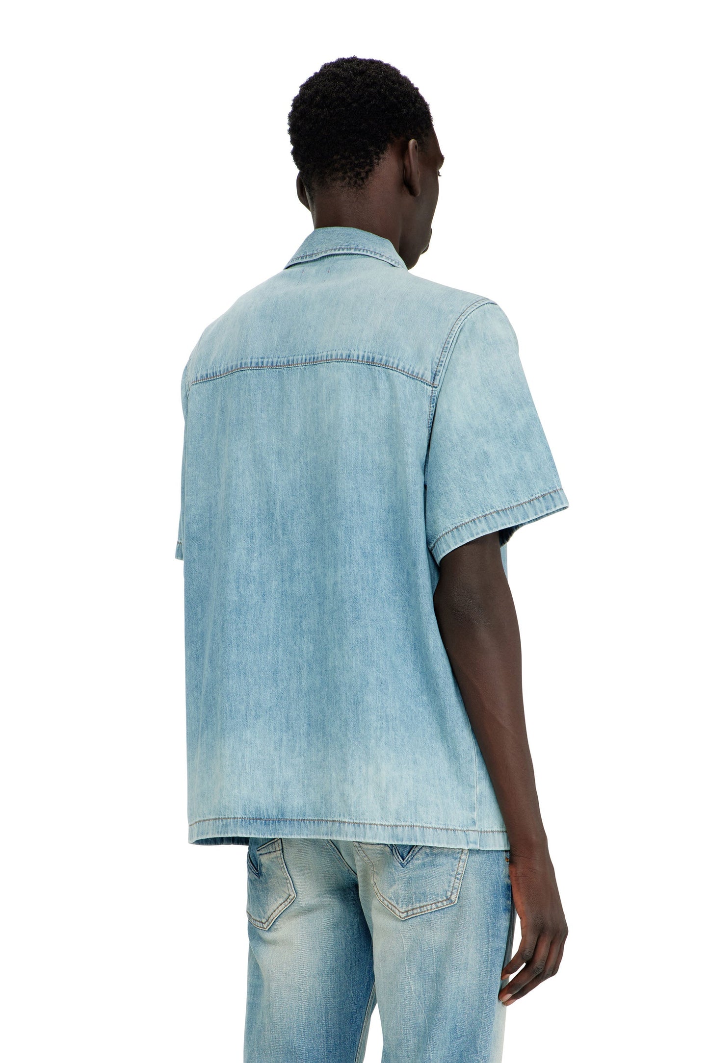 Short-sleeve shirt in denim