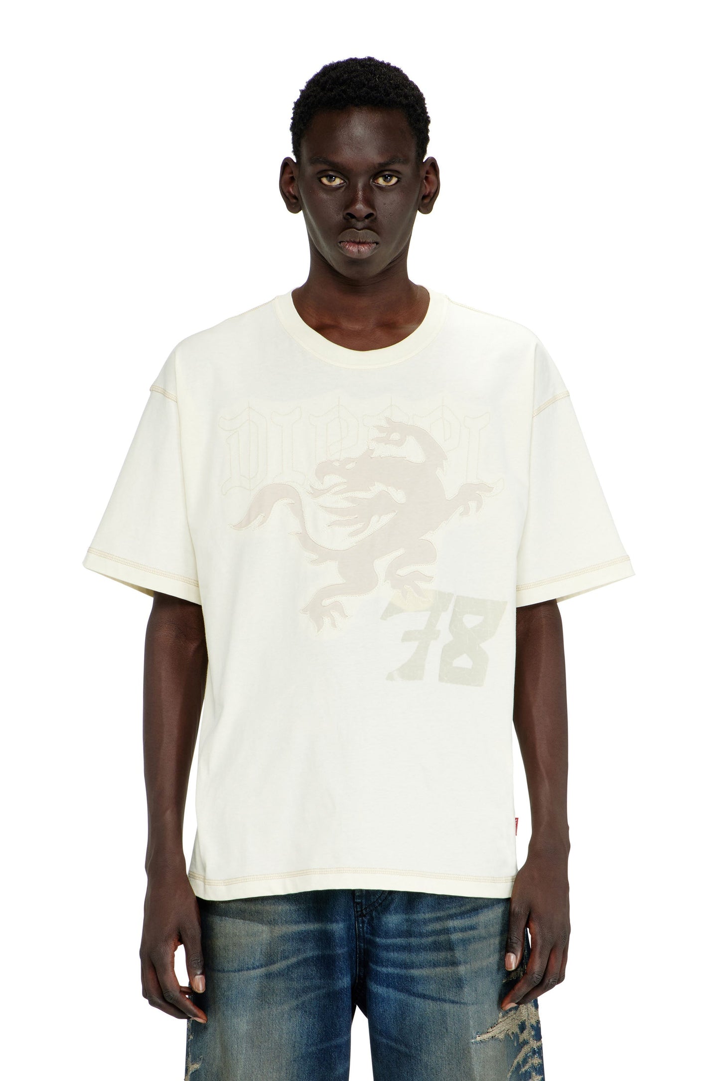 Relaxed T-shirt with prints and embroderies