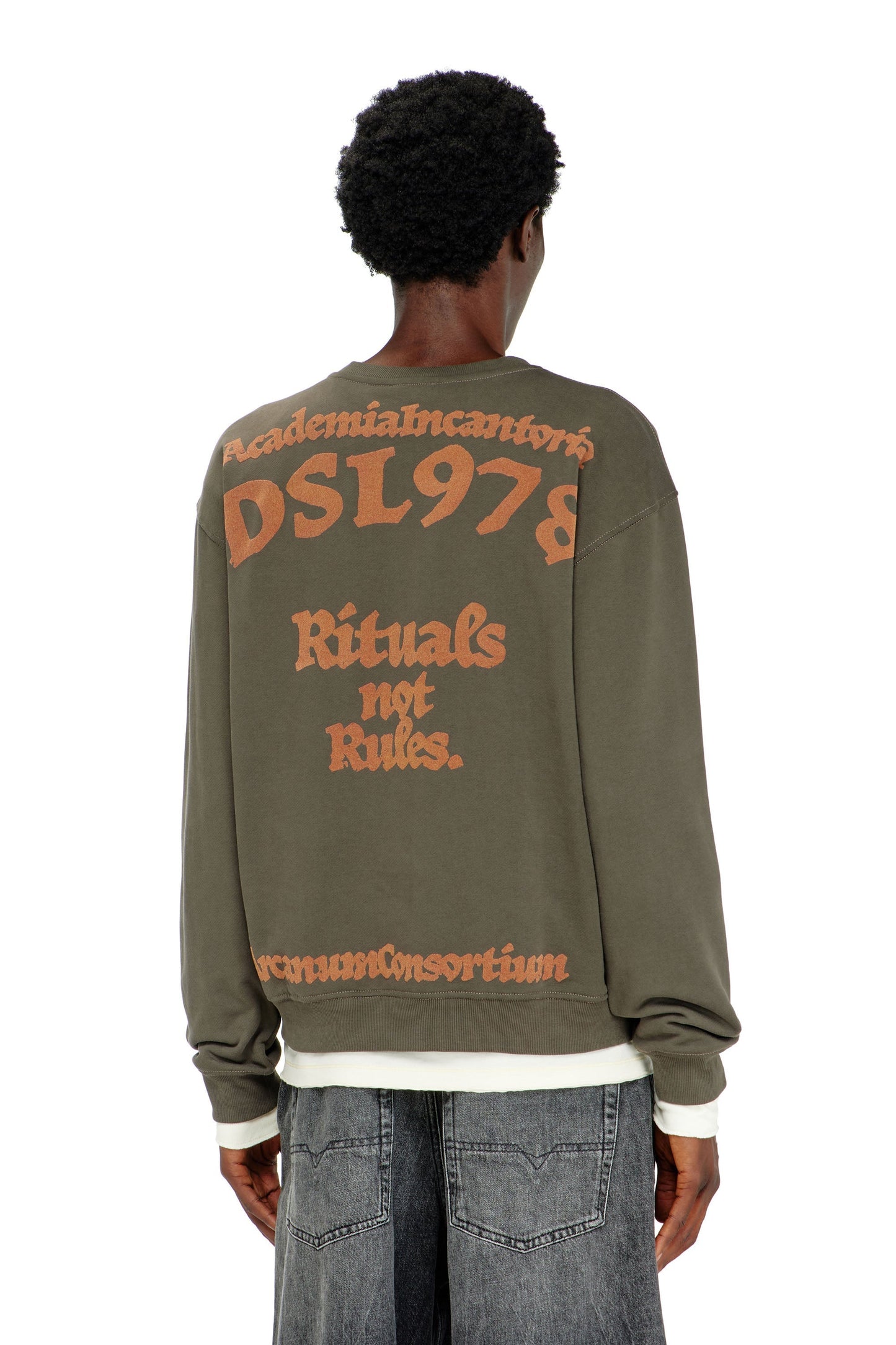 Sweatshirt with embroidery and flock print