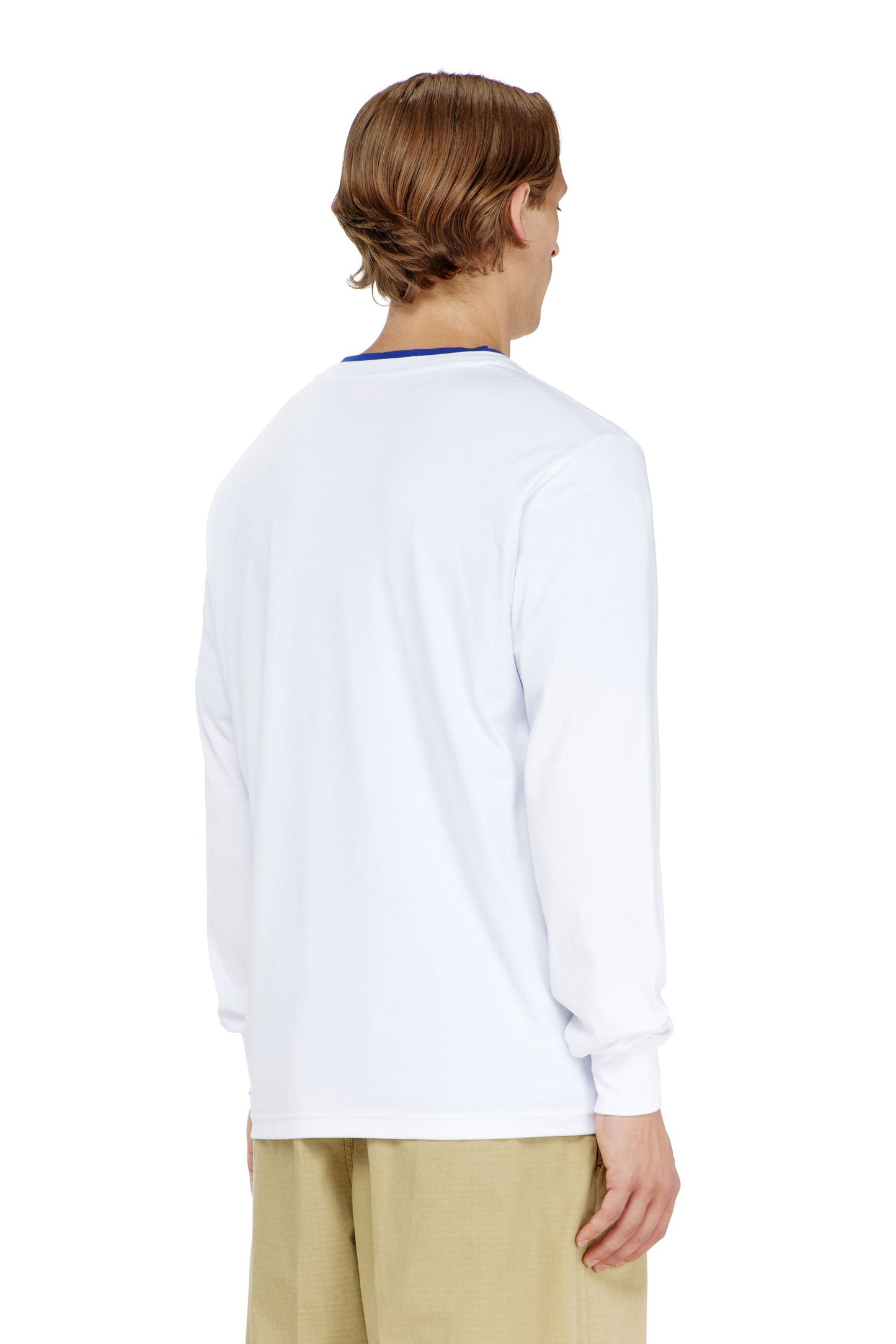Long-sleeve T-shirt with metal logo plaque