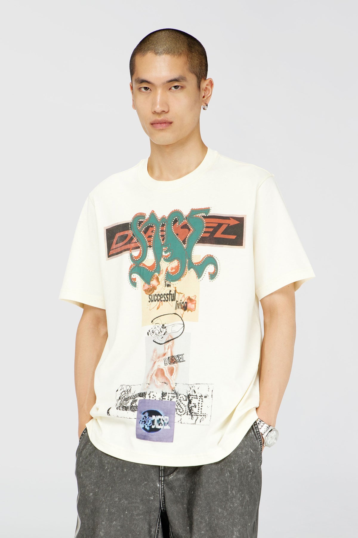 T-shirt with with graphic prints
