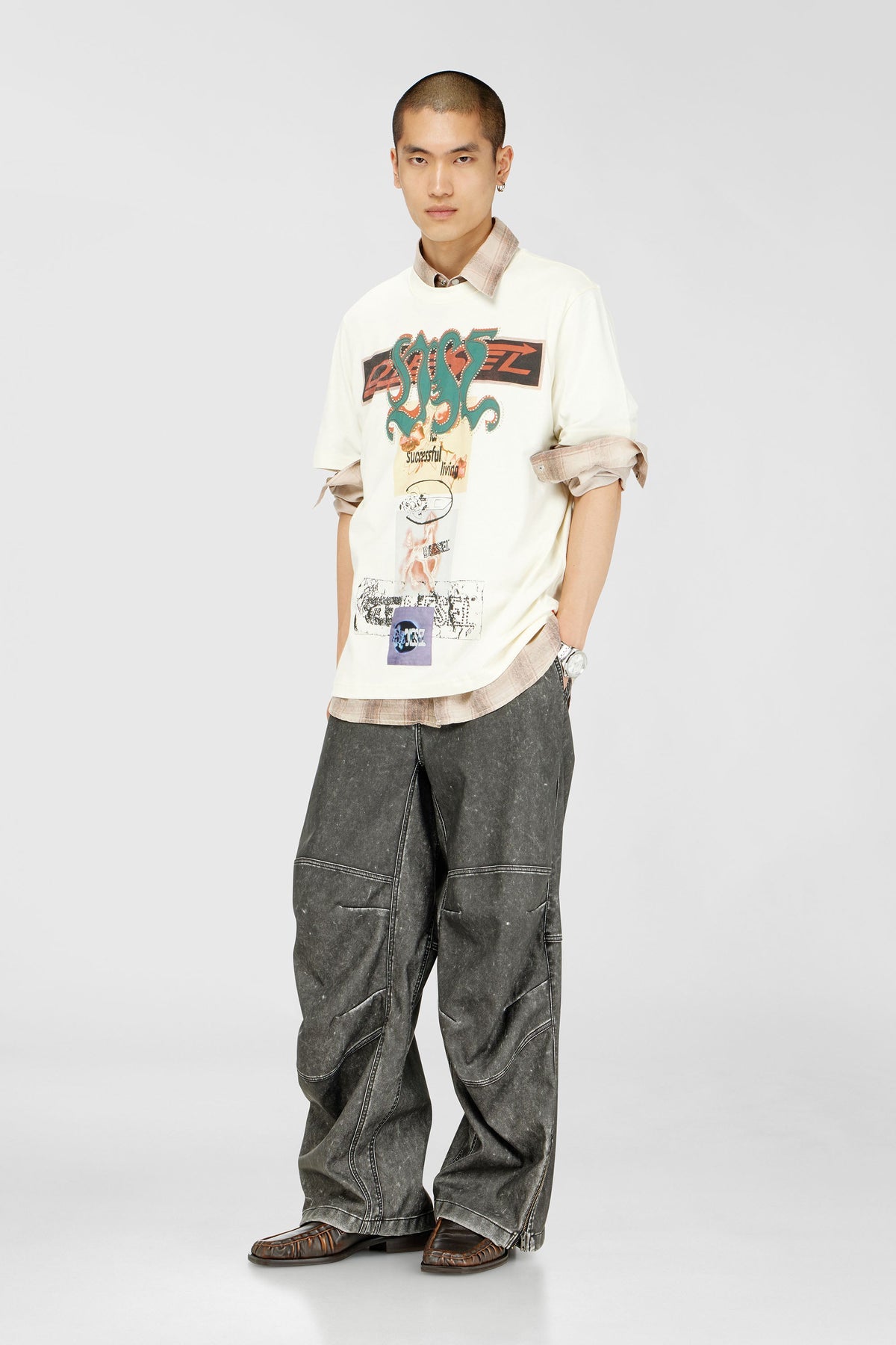 T-shirt with with graphic prints