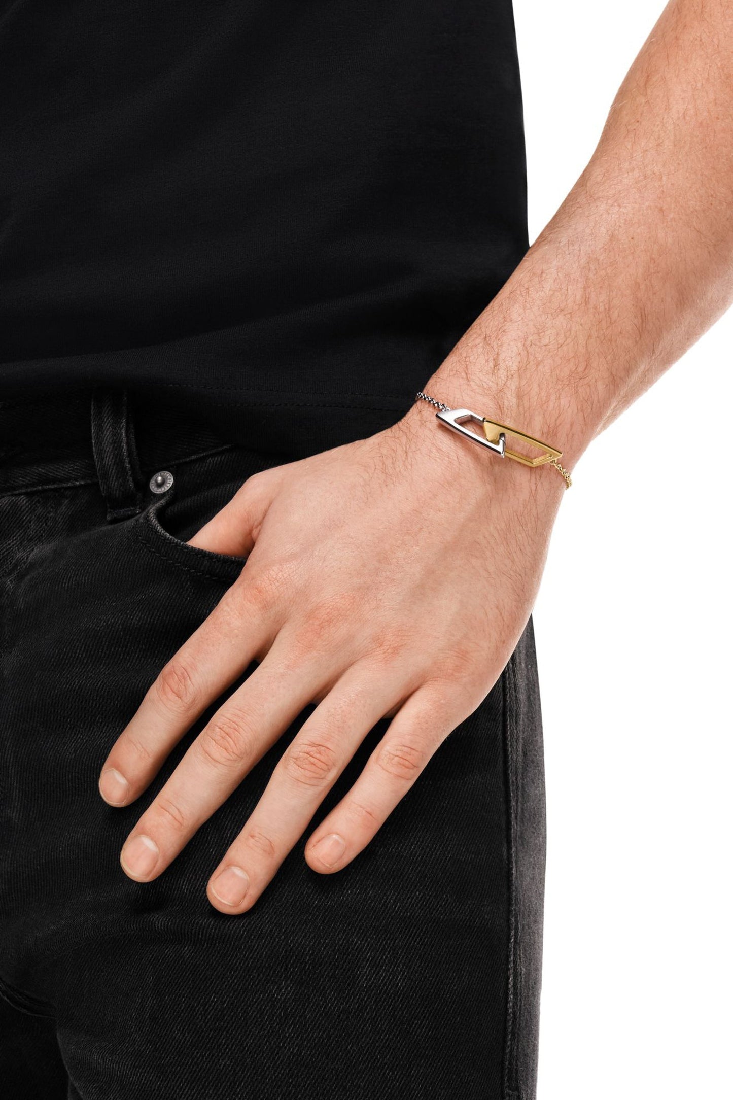 Stainless steel chain bracelet