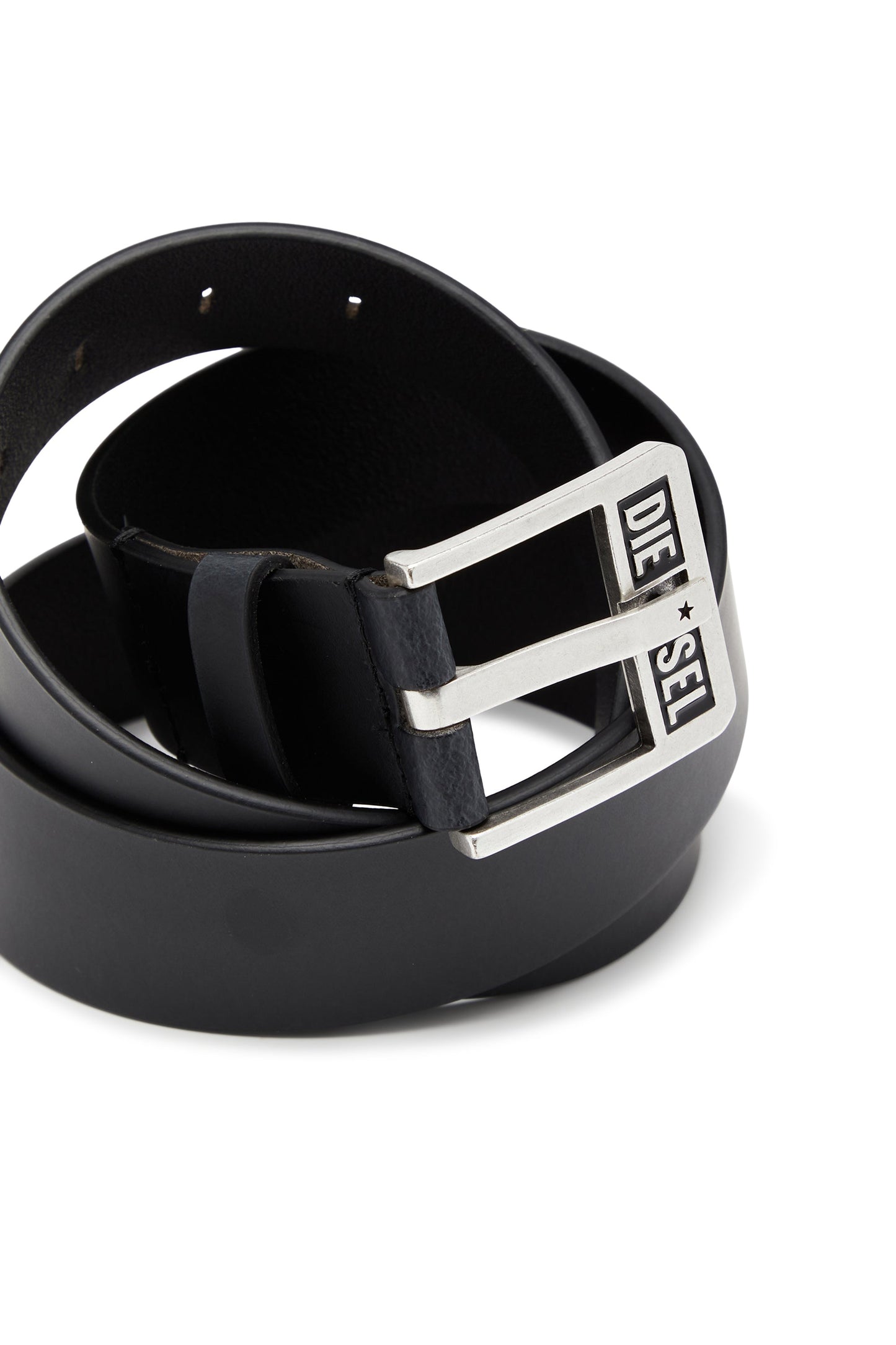 4 cm leather belt with clean-cut edges